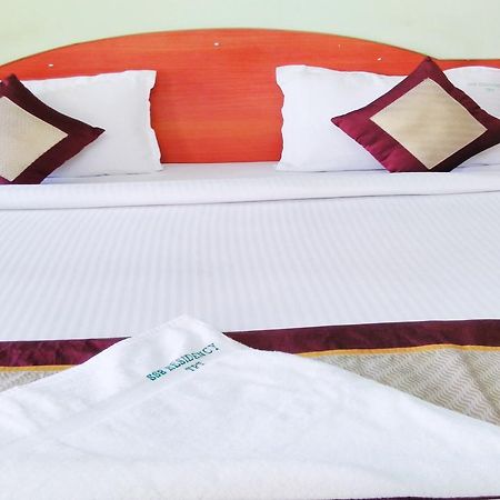 Hotel Ssb Residency à Tirupati Extérieur photo