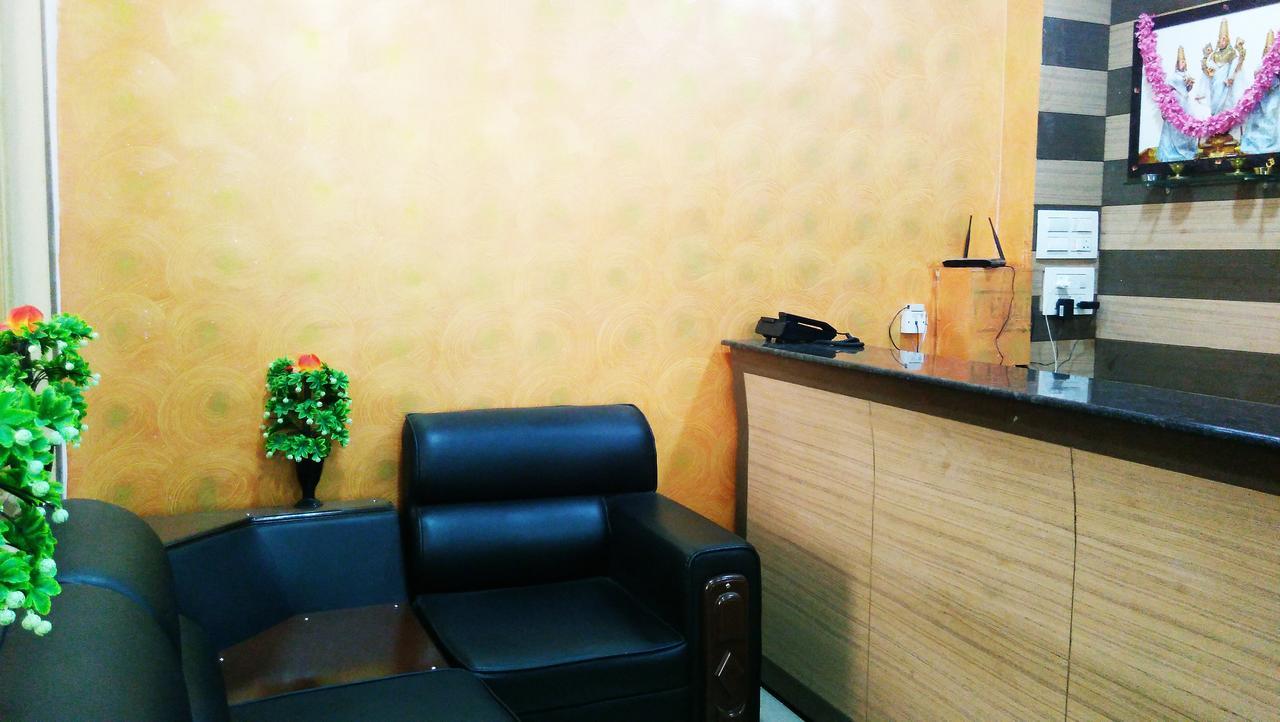 Hotel Ssb Residency à Tirupati Extérieur photo